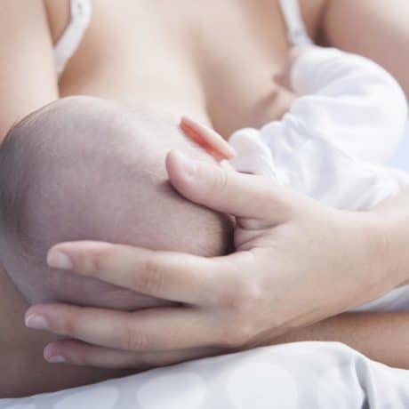 Breastfeeding as home remedies for babies with colds.