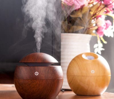 Essential Oil Diffuser to make home smell good