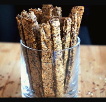 quinoa cracker sticks featured image