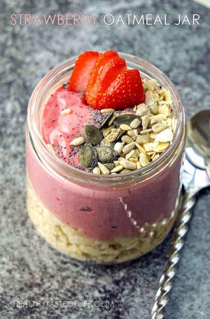 strawberry oatmeal jar vegan gluten free breakfast to go