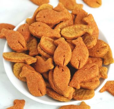 healthy gluten free goldfish crackers featured image