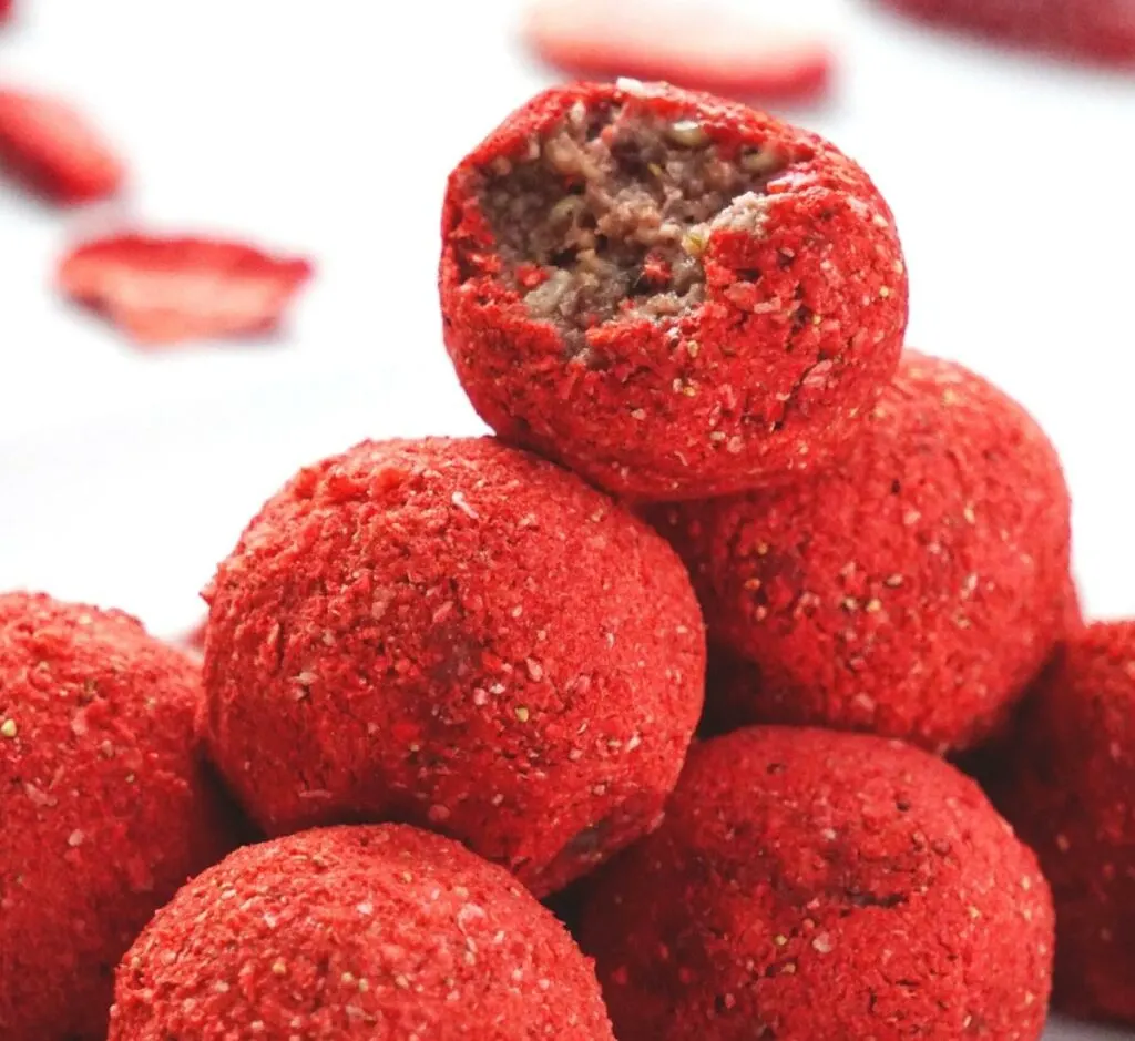 strawberry bliss balls featured