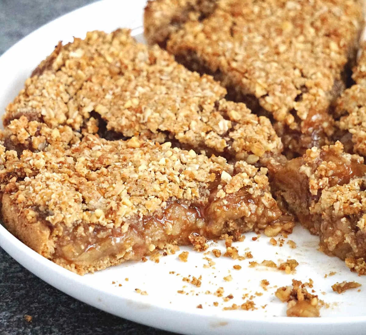 vegan gluten free apple pie with crumb topping featured image