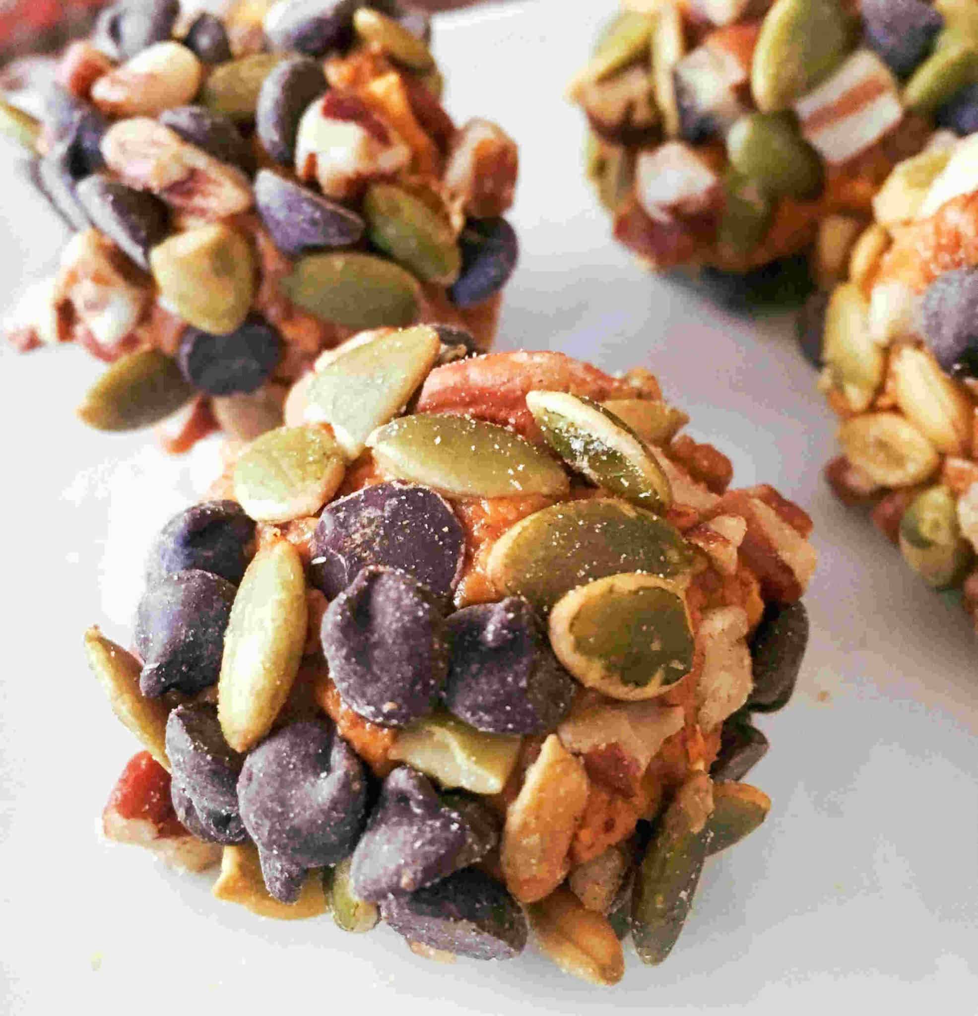 pumpkin seed with nuts and chocolate snack - gluten free dairy free ...