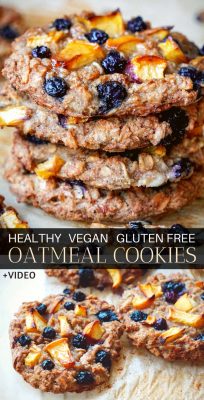 Healthy Oatmeal Cookies With Blueberries And Peach - simple eggless oatmeal cookie recipe with rolled oats, apple sauce, fresh blueberries and peach that is also gluten free, dairy free and vegan friendly. #oatmealcookies #blueberryoatmealcookies #healthyoatmealcookies #healthycookies