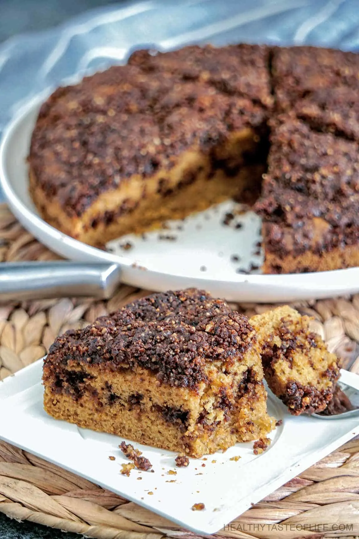 A soft gluten free coffee cake with coffee, cinnamon and walnut topping (streusel) and middle layer. This easy cinnamon streusel coffee cake is ready in 1 hour and tastes great for several days, freezer friendly too. #glutenfreecoffeecake #easy #healthy #coffeecake #glutenfree