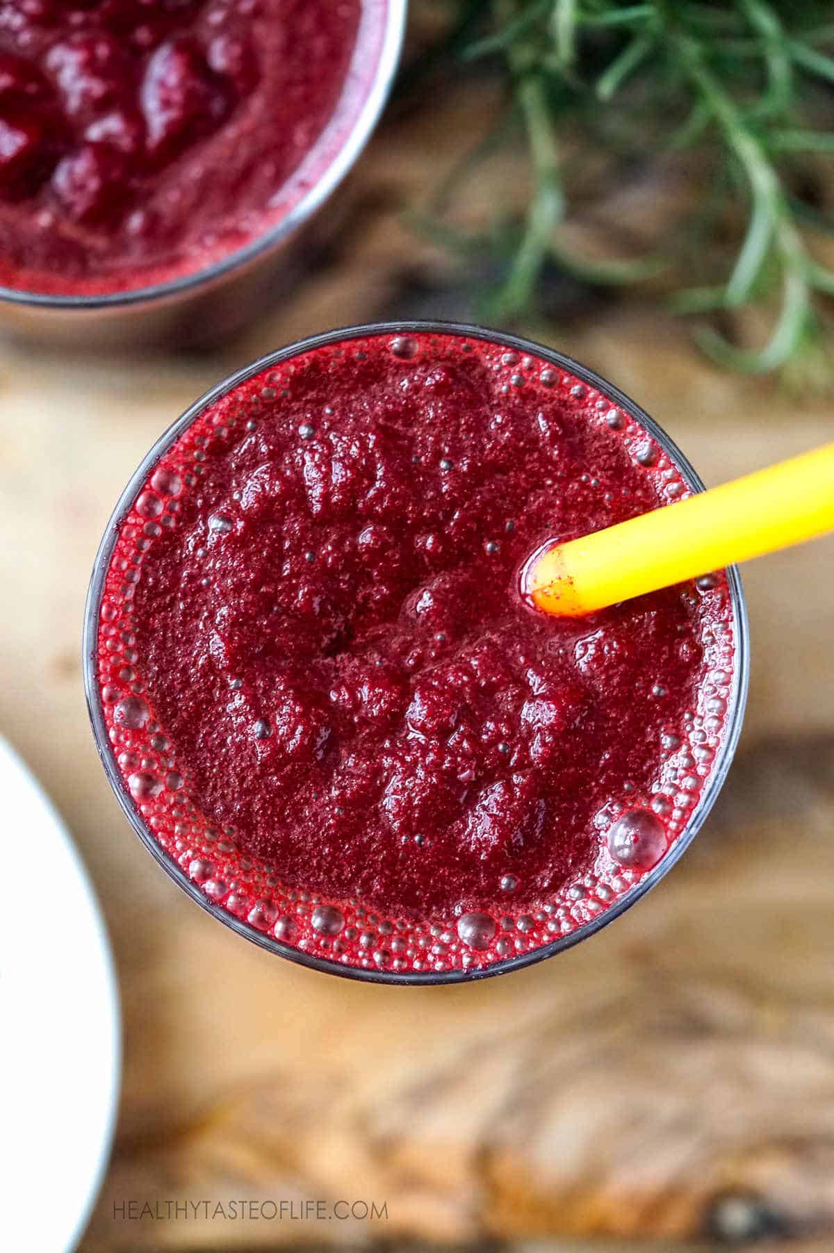 Barbabietola carota apple frullato con la pulizia del colon e il fegato di proprietà di disintossicazione #beetsmoothie #applecarrotsmoothie #detoxsmoothies #smoothiedetox