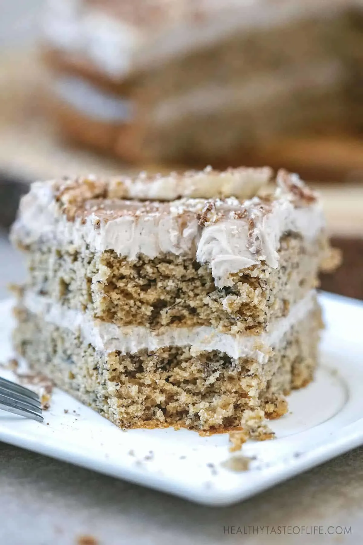 Gluten free dairy free banana cake recipe. Moist gluten free banana cake with dairy free frosting and without refined sugar free (with a few replacements). Healthy gluten free #bananacake