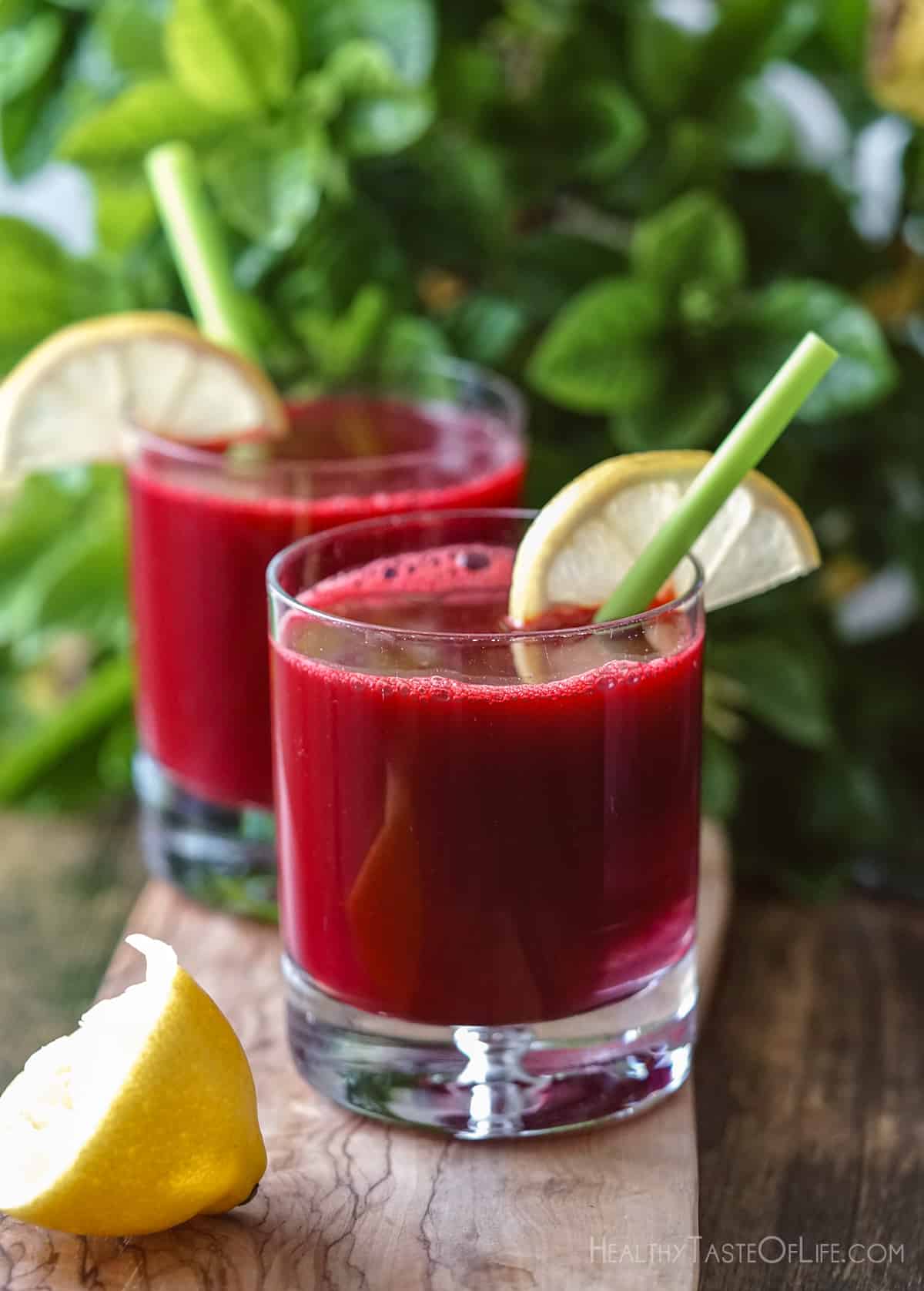 beet juice benefits in a glass of fresh juice