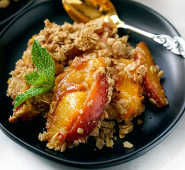 peach crumble crisp