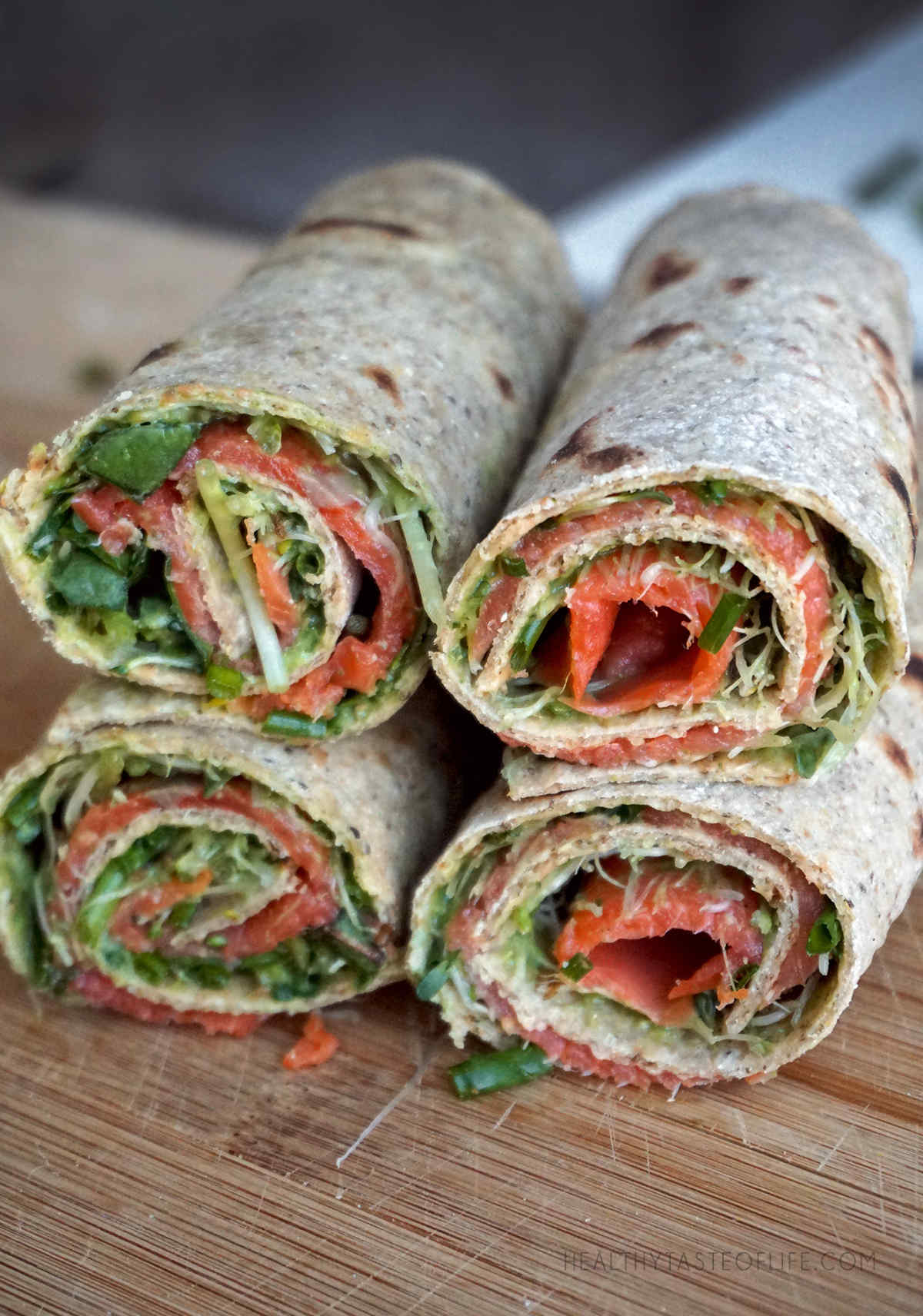 Savory smoked salmon, leafy greens and avocado sauce, wrapped in a gluten free tortilla. Enjoy as breakfast or brunch, at home or on the go.