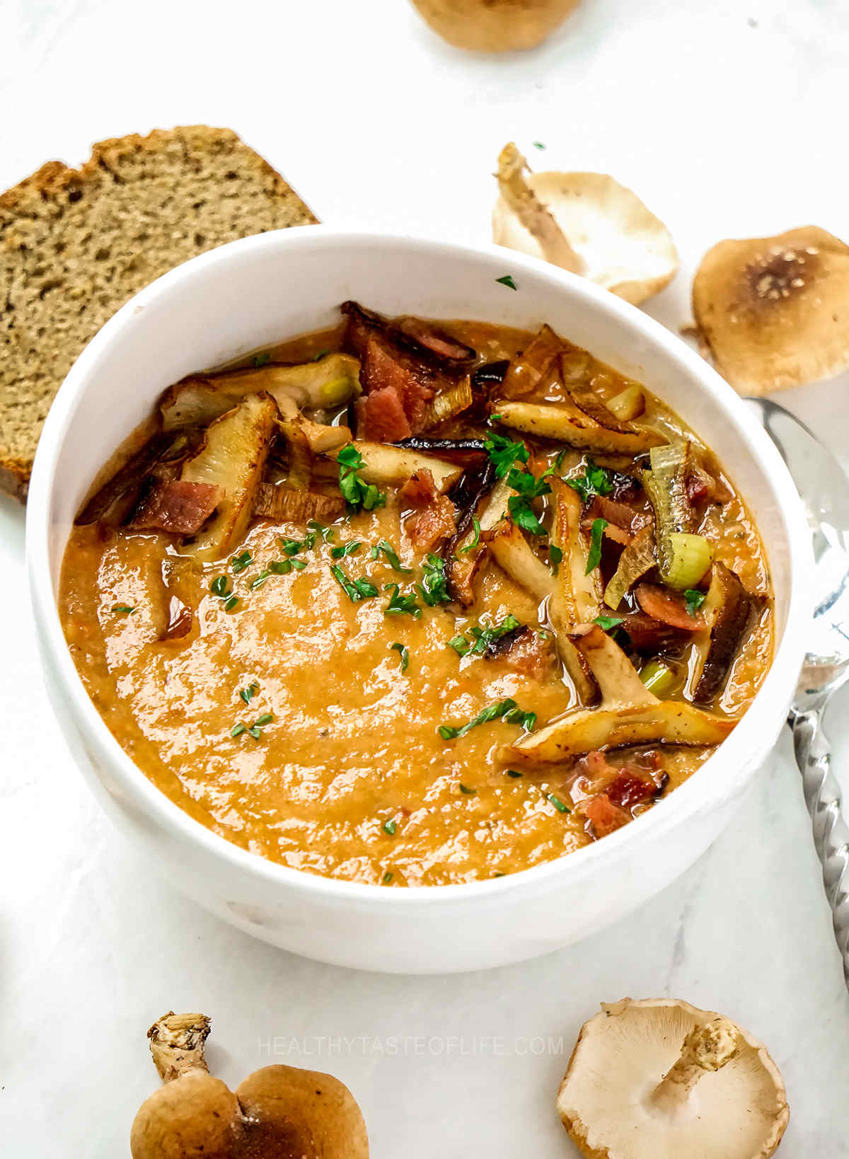 Healthy mushroom soup recipe, dairy free no cream required. This healthy mushroom soup is creamy, gluten free, dairy free and it's made with immune boosting shiitake mushrooms. 