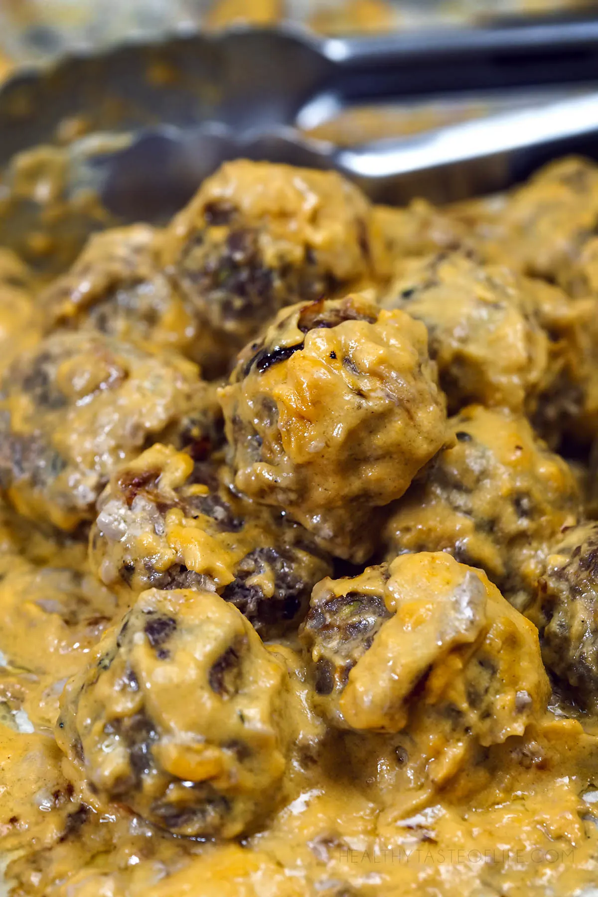 Healthy beef meatballs with creamy sauce that's mango based.