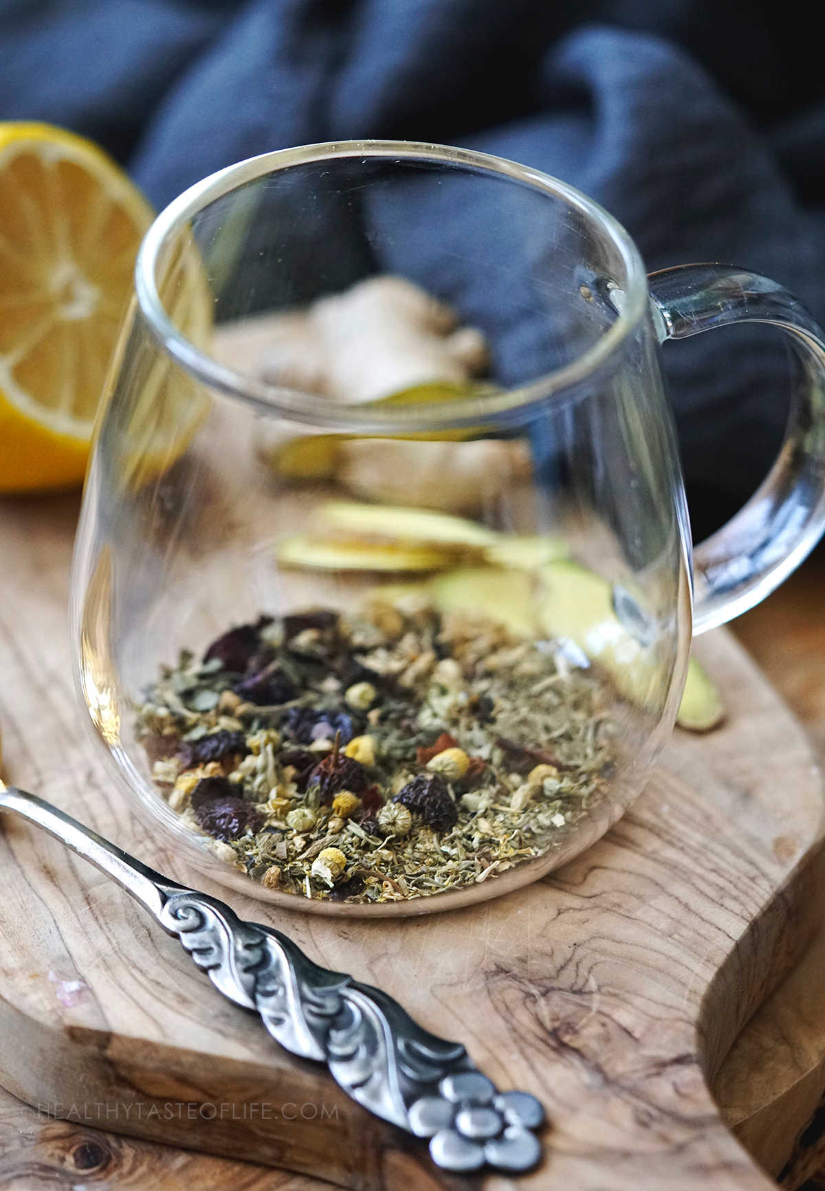 How to make a herbal tea that helps with colds in a mug.