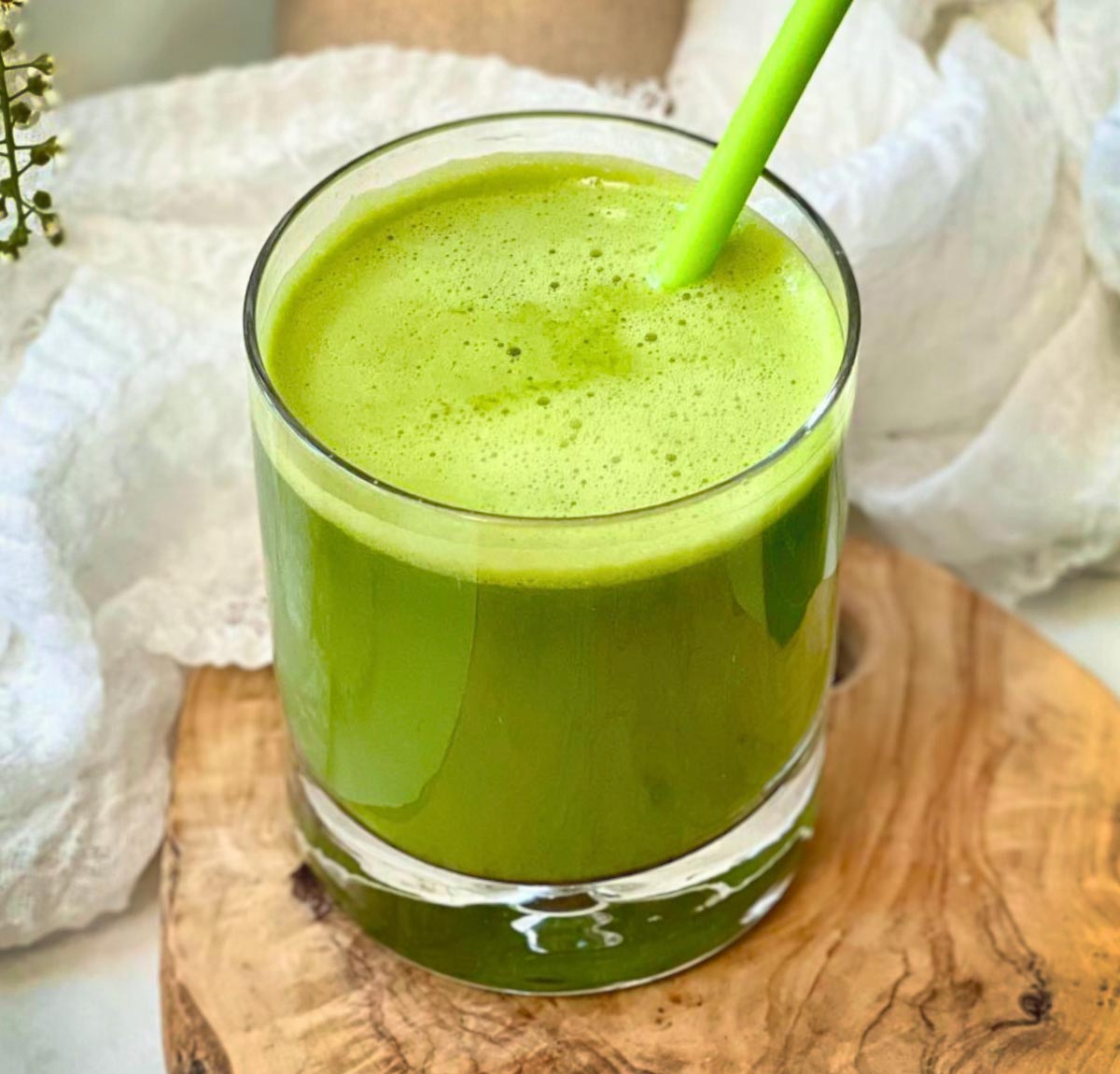 Celery and Pineapple Juice Recipe: A Nutrient-Packed Blend | Healthy Taste  Of Life