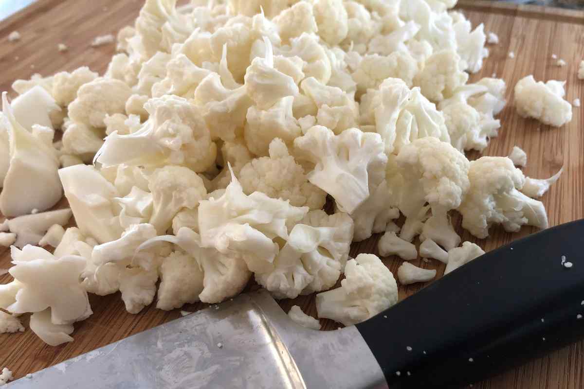 Cauliflower florets small cut ready to ferment.